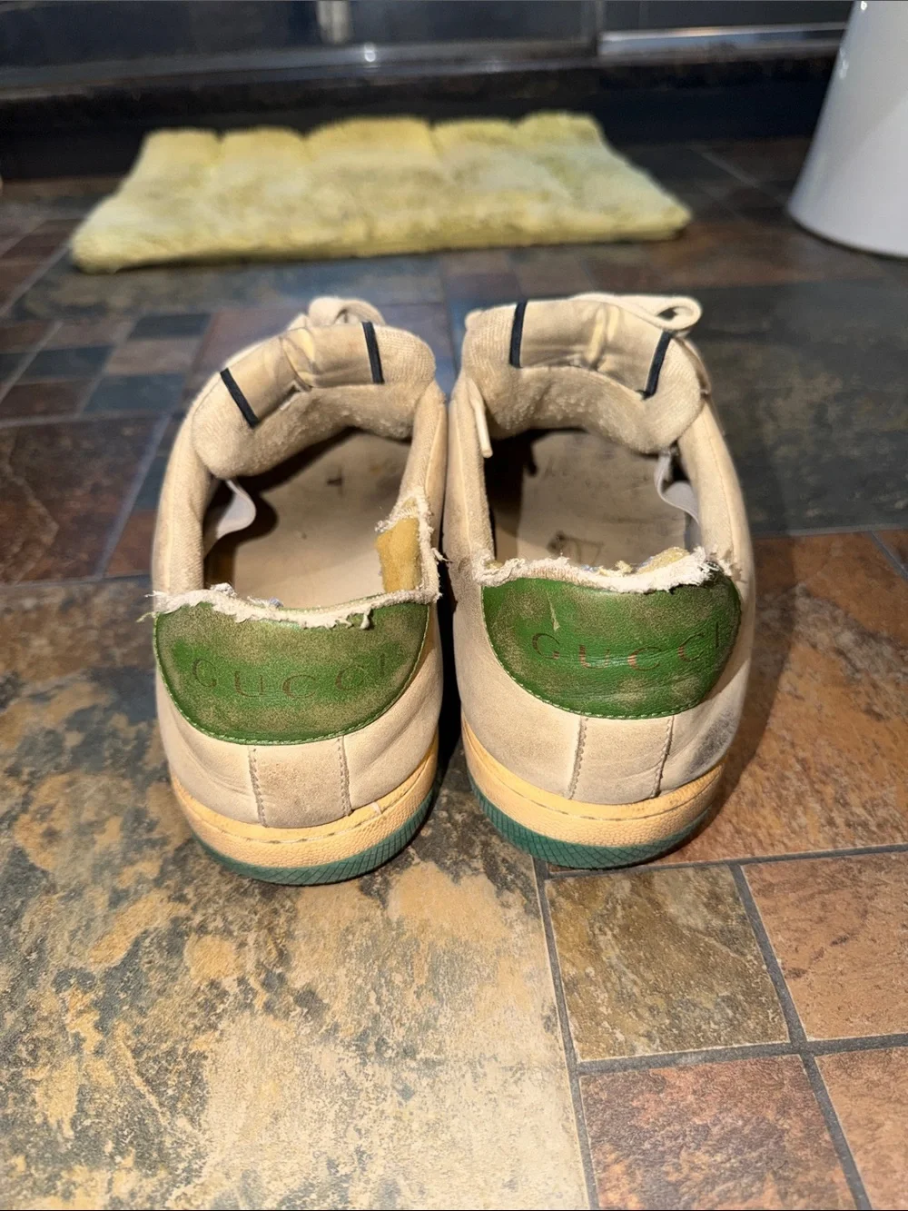 Gucci Beige Sneakers with Green & Red Web Stripe